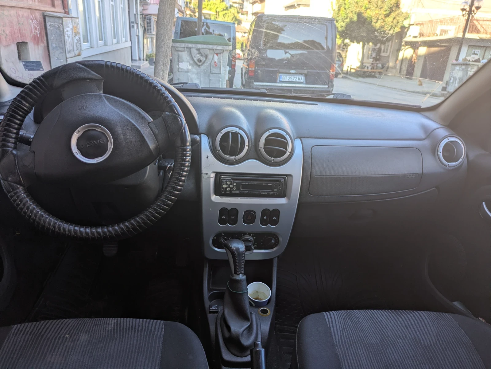 Dacia Sandero 1, 4 lpg, снимка 9 - Автомобили и джипове - 55980032
