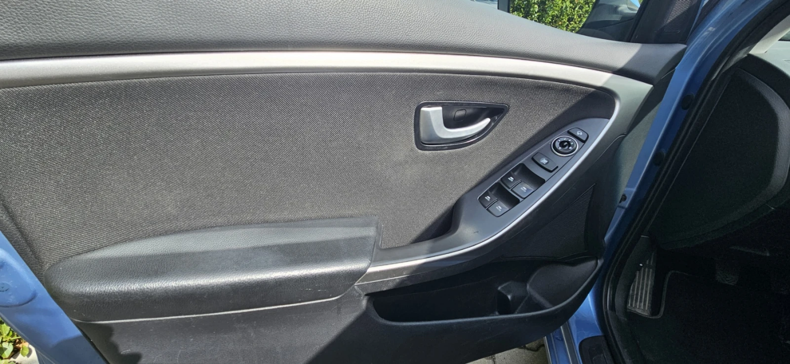 Hyundai I30 комби, снимка 11 - Автомобили и джипове - 56056908