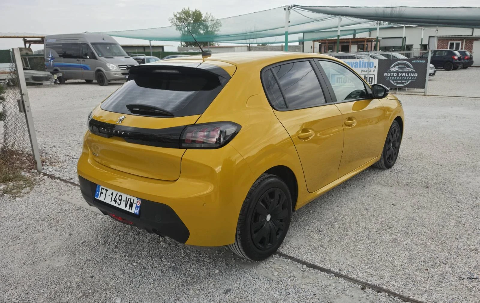 Peugeot 208, снимка 5 - Автомобили и джипове - 56167992