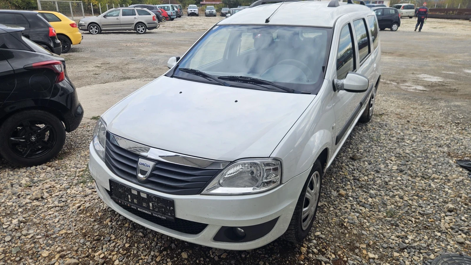 Dacia Logan 1.5dci klima , снимка 10 - Автомобили и джипове - 56542939