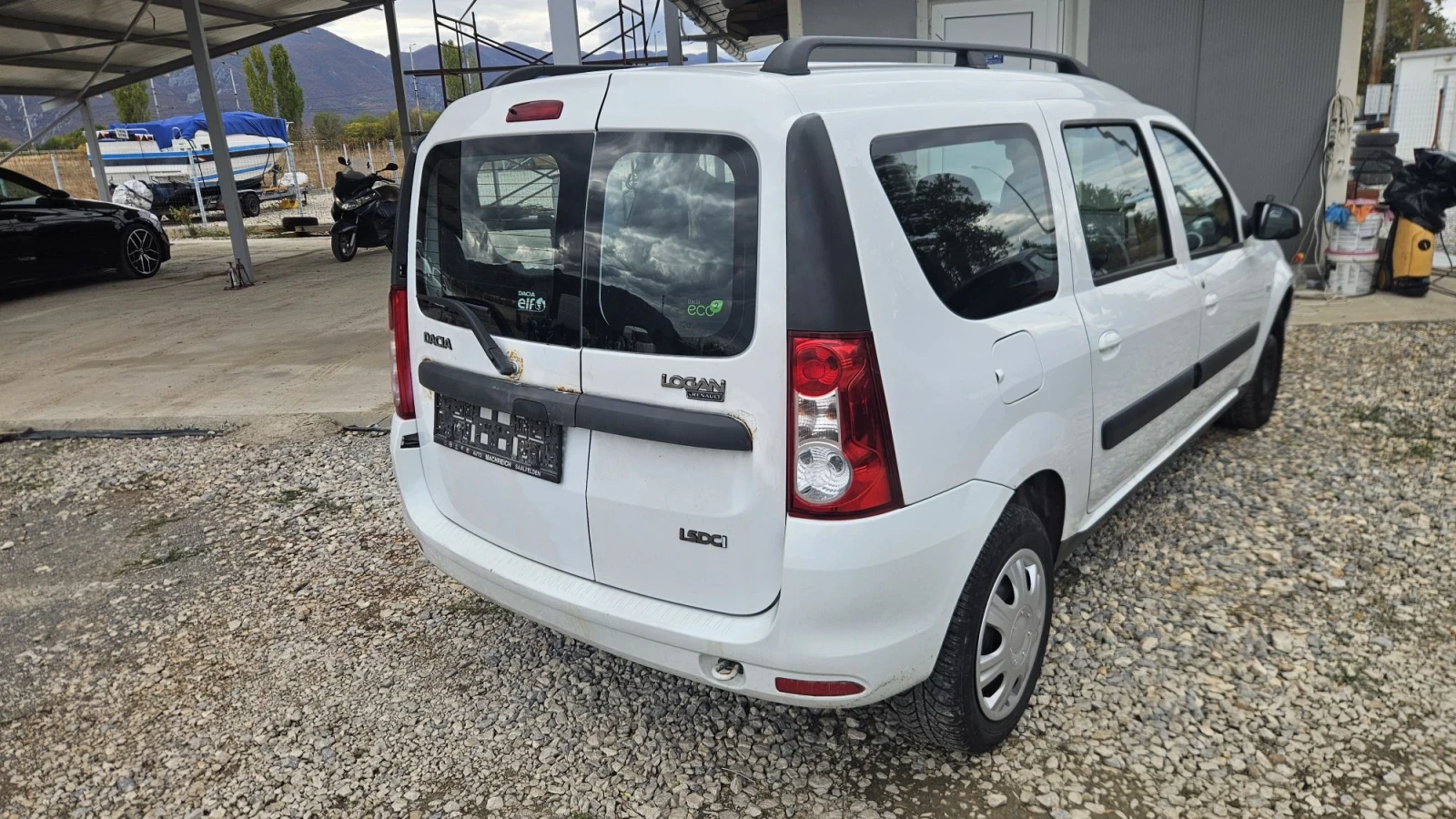 Dacia Logan 1.5dci klima , снимка 4 - Автомобили и джипове - 56542939