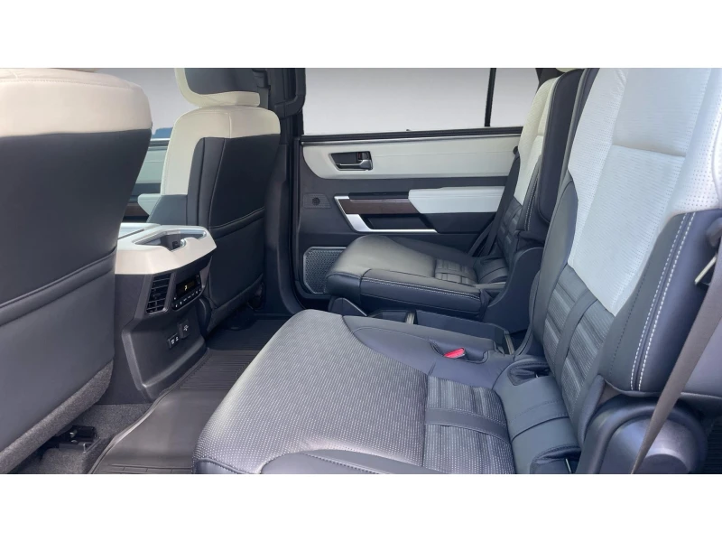 Toyota Sequoia Гаранция, 7 места, Наличен!, Месечна вноска от 249, снимка 15 - Автомобили и джипове - 50626631