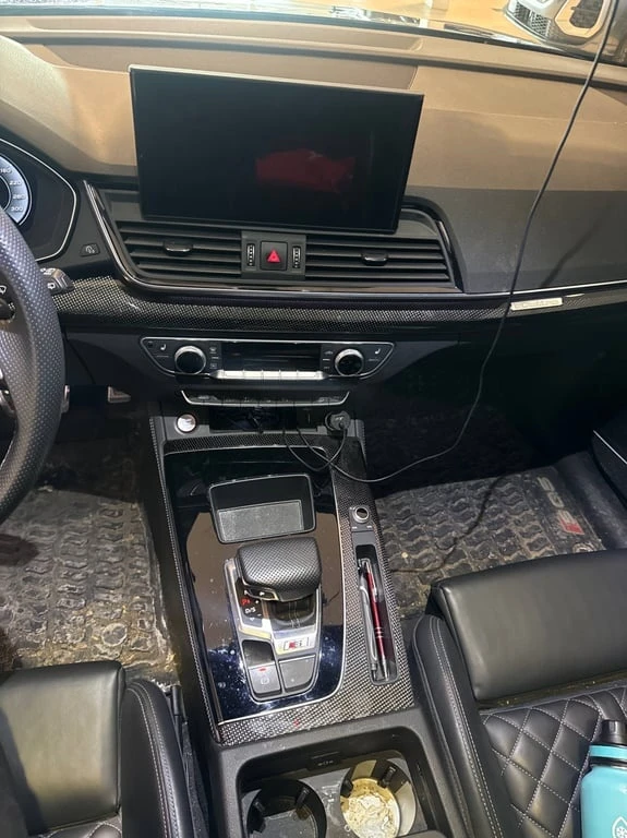 Audi SQ5 * Technik * CARFAX * БЕЗ ПЪРВОНАЧАЛНА ВНОСКА, снимка 9 - Автомобили и джипове - 52886076