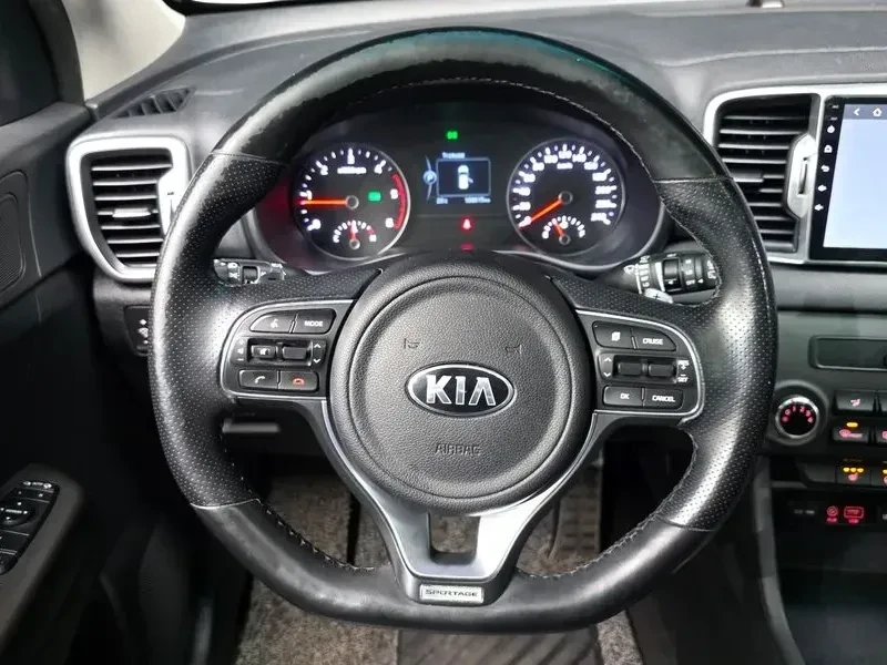 Kia Sportage * Th Generation Diesel * 1.7 * 2Wd * Noblesse, снимка 12 - Автомобили и джипове - 55058166