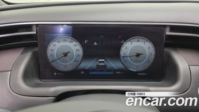 Hyundai Tucson 1.6 TURBO| КАМЕРА| DIST| ОБДУХВАНЕ| ПОДГРЕВ| ПАМЕТ, снимка 6 - Автомобили и джипове - 55926169