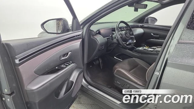 Hyundai Tucson 1.6 TURBO| КАМЕРА| DIST| ОБДУХВАНЕ| ПОДГРЕВ| ПАМЕТ, снимка 4 - Автомобили и джипове - 55926169