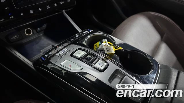 Hyundai Tucson 1.6 TURBO| КАМЕРА| DIST| ОБДУХВАНЕ| ПОДГРЕВ| ПАМЕТ, снимка 7 - Автомобили и джипове - 55926169