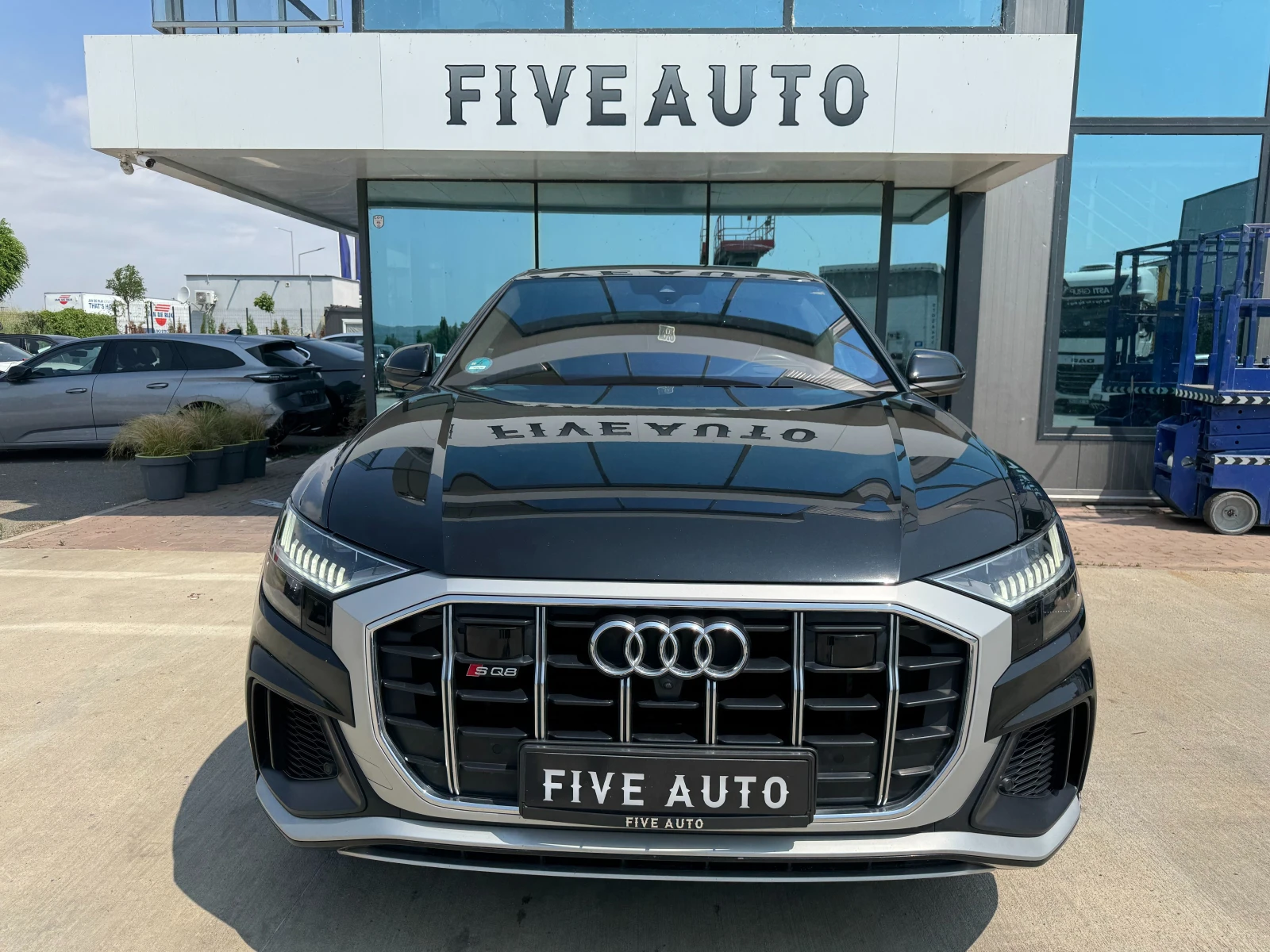 Audi SQ8 / 4.0 TFSI V8 / НАЛИЧНА - изображение 2