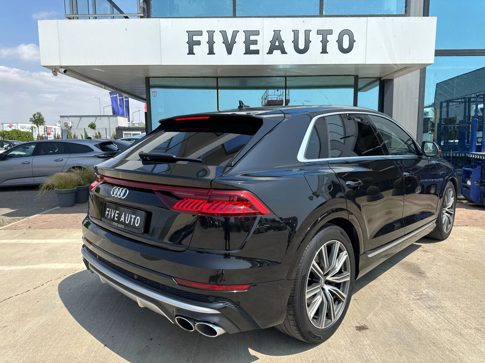 Audi SQ8 / 4.0 TFSI V8 / НАЛИЧНА - изображение 5