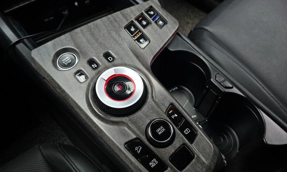 Kia Sportage LPG 2.0 2WD Signature * НАЙ-ДОБРА ЦЕНА В БЪЛГАРИЯ* - изображение 9