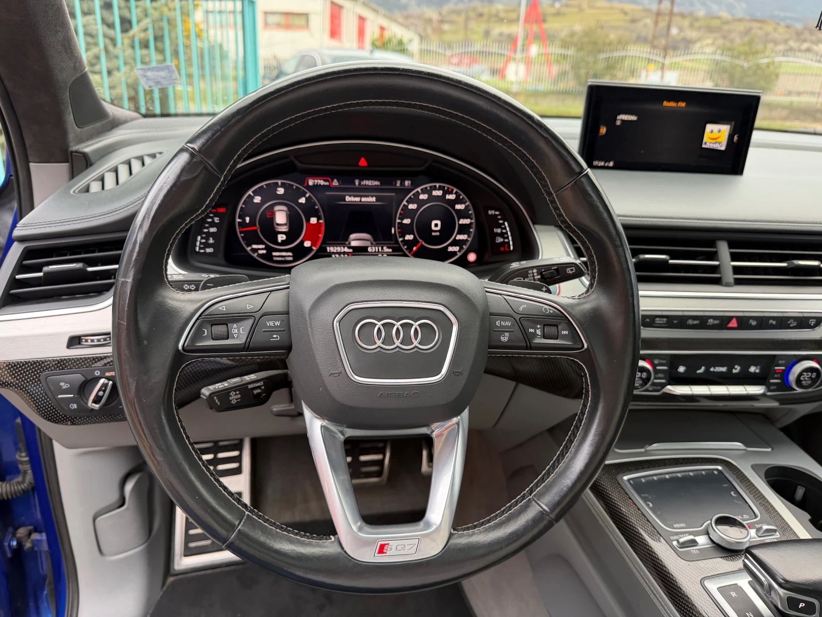 Audi SQ7 4.0 V8T quattro* Matrix-LED* Exclusive* Carbon* 7м, снимка 4 - Автомобили и джипове - 53999790