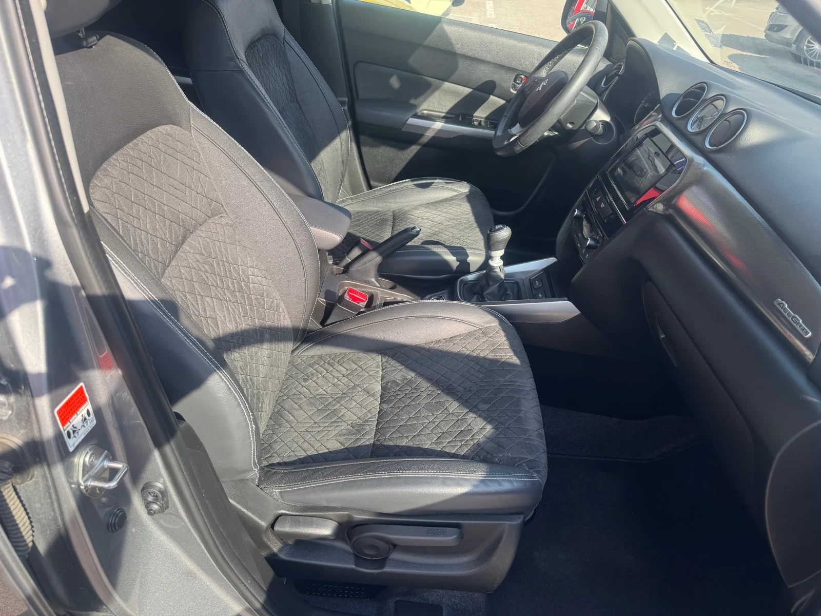 Suzuki Vitara GLX 4x4, снимка 9 - Автомобили и джипове - 54854088