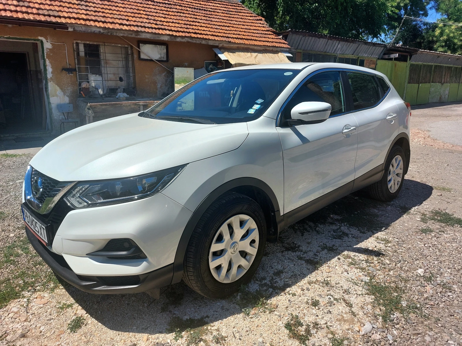 Nissan Qashqai 1.3 1 СОБСТВЕНИК, снимка 2 - Автомобили и джипове - 55494898