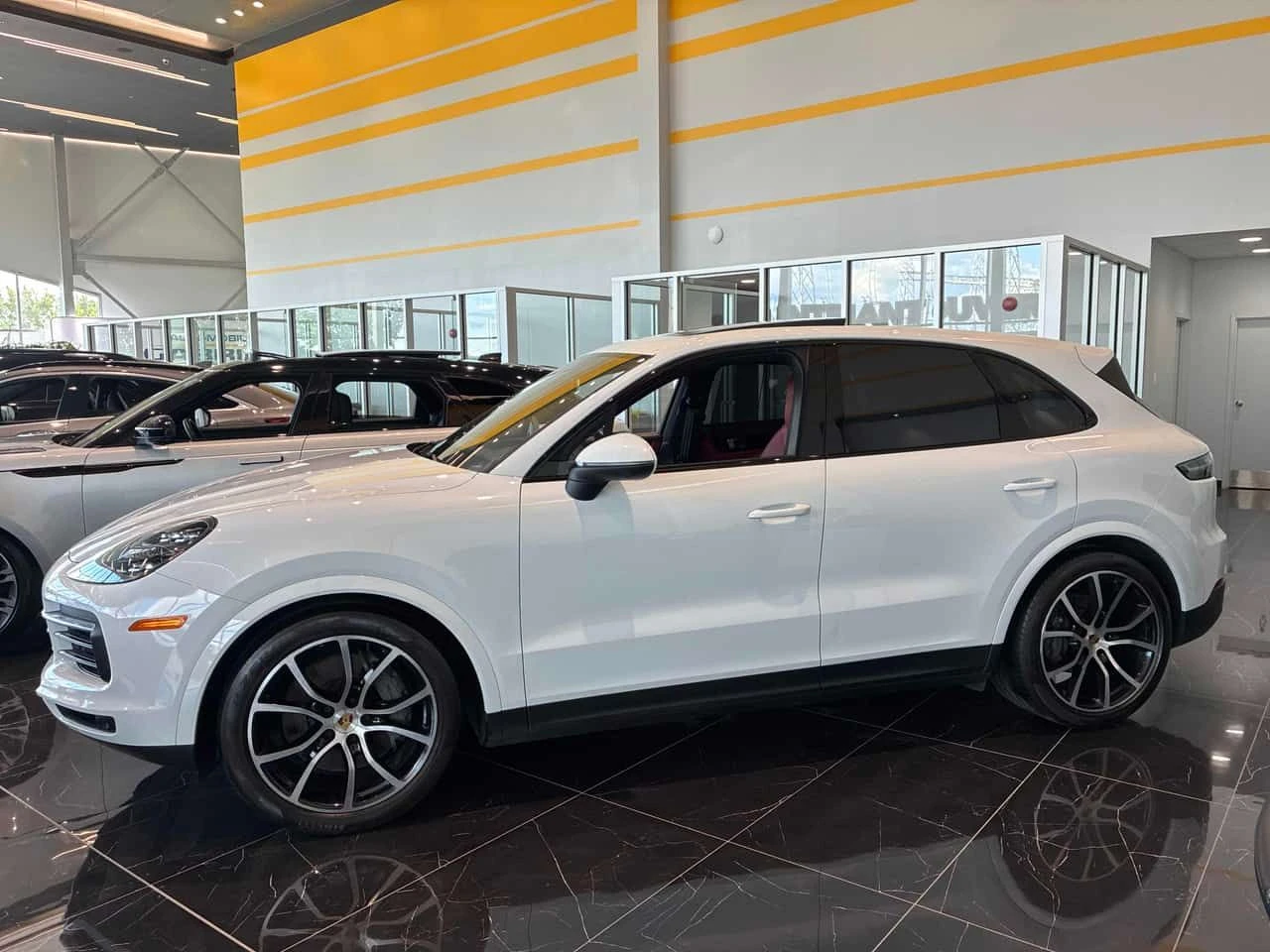 Porsche Cayenne  S / MATRIX / 360 / DIS / HUD /BOSE  , снимка 2 - Автомобили и джипове - 55702350