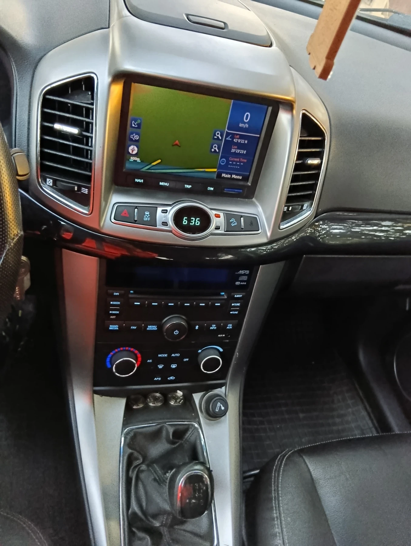 Chevrolet Captiva 2.2 CRDI, снимка 14 - Автомобили и джипове - 56377466