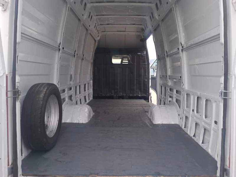 Iveco Daily 35с13/Клима/Макси, снимка 13 - Бусове и автобуси - 48589452