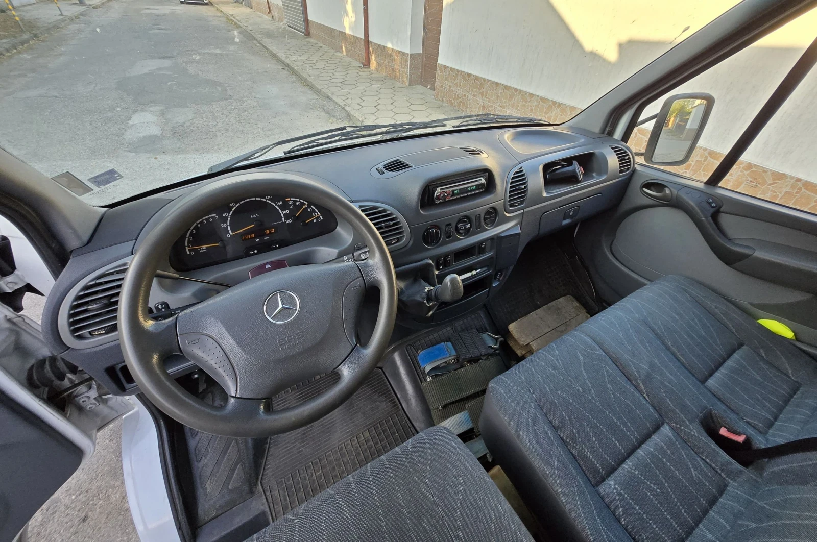 Mercedes-Benz Sprinter 416 2.7CDI | Mobile.bg   16