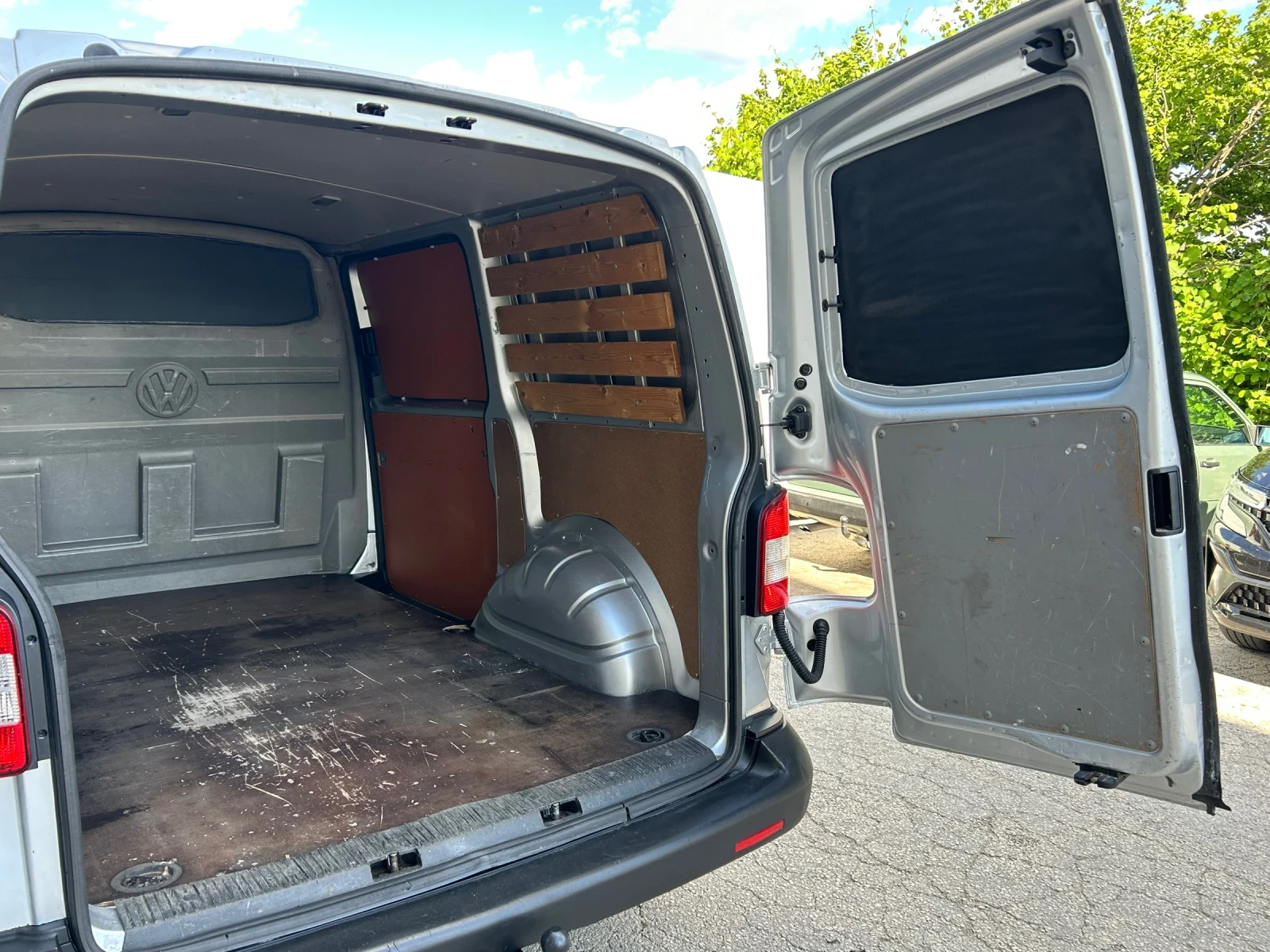 VW Transporter 2.0TDI 102k.c. FACE, снимка 15 - Бусове и автобуси - 54714030