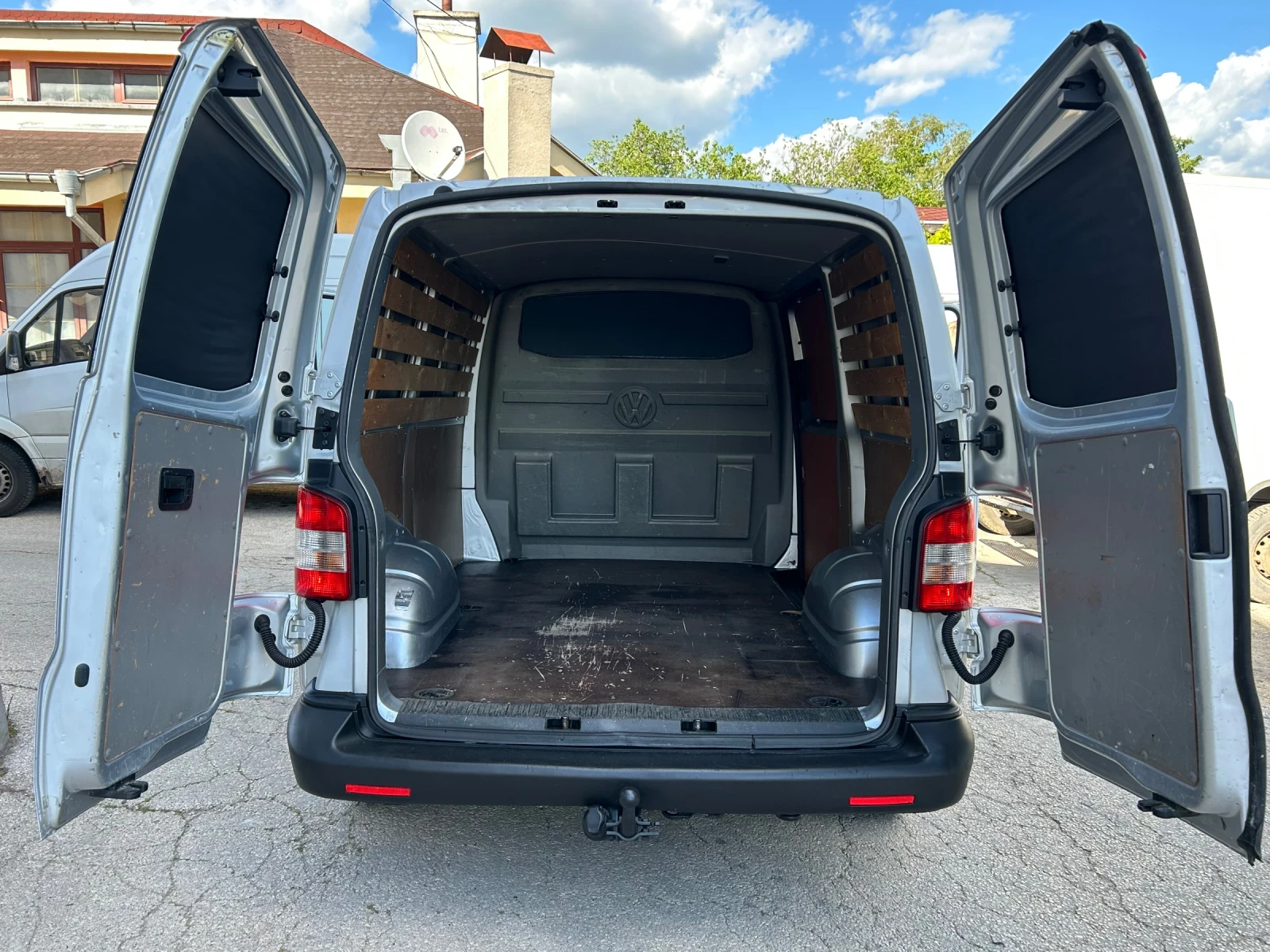 VW Transporter 2.0TDI 102k.c. FACE, снимка 13 - Бусове и автобуси - 54714030
