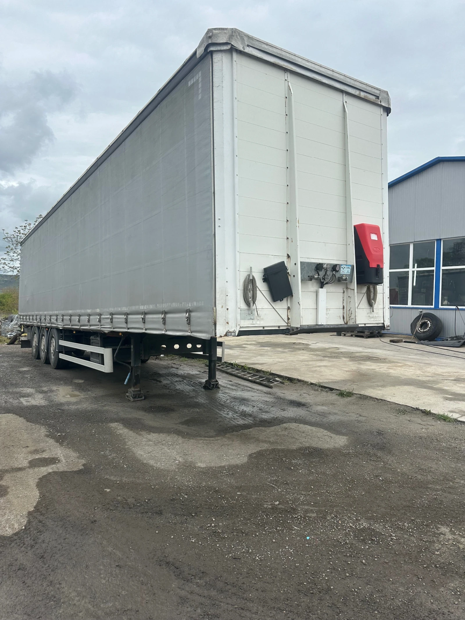 Полуремарке Kaessbohrer, снимка 3 - Ремаркета - 54365178