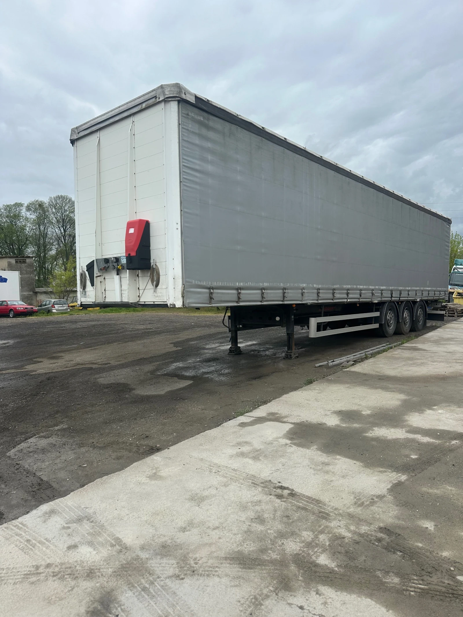 Полуремарке Kaessbohrer