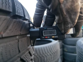 Гуми Зимни 235/65R17, снимка 7