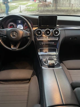 Mercedes-Benz C 220, снимка 17
