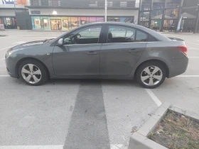Обява за продажба на Chevrolet Cruze 1.8i ~12 500 лв. - изображение 1