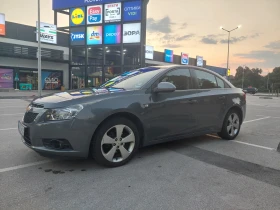 Обява за продажба на Chevrolet Cruze 1.8i ~12 500 лв. - изображение 1