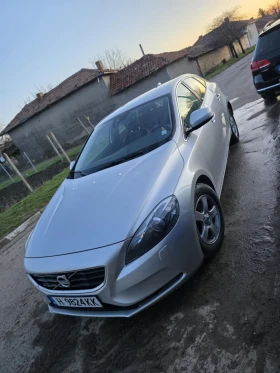 Volvo V40 D3 - 8000 € / 15646.64 лв. - 71403254 7