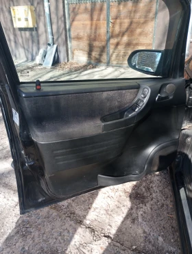 Opel Zafira A - 1200 € / 2347.00 лв. - 20842772 4