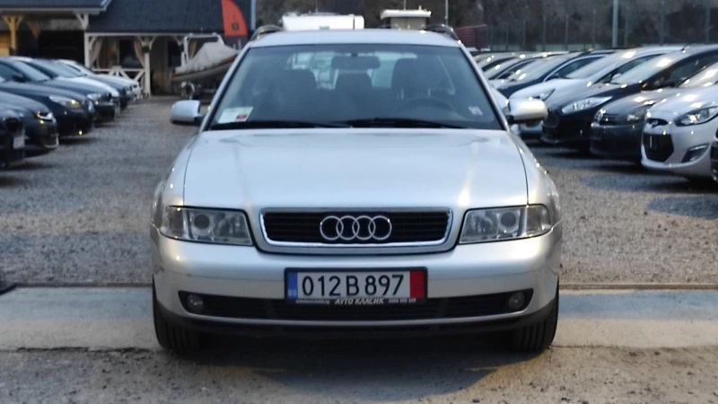 Audi A4 1.8i-20v ТОП; УНИКАЛНО СЪСТОЯНИЕ!!!, снимка 2 - Автомобили и джипове - 42796282