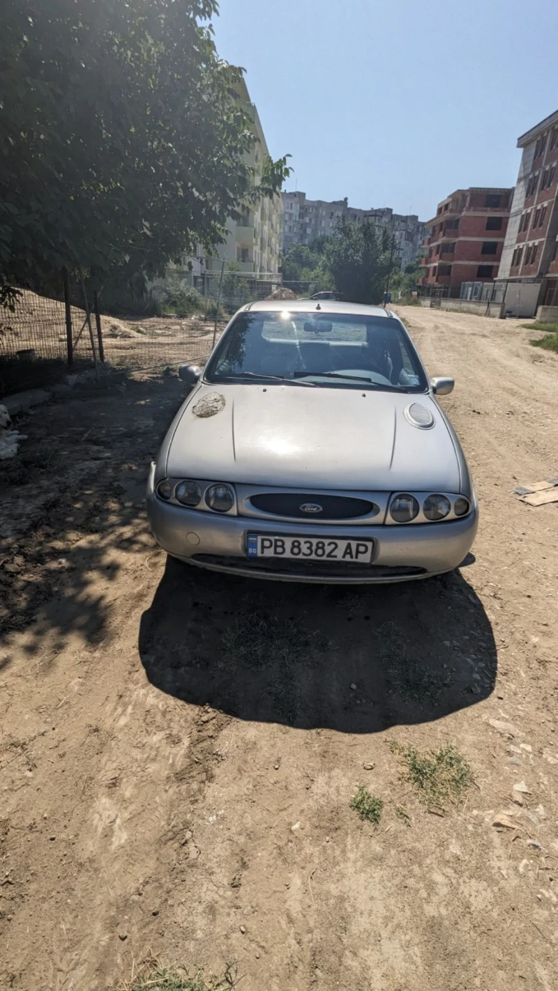 Ford Fiesta, снимка 1 - Автомобили и джипове - 47762343