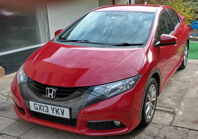 Honda Civic 1.8 Бензин, снимка 2 - Автомобили и джипове - 47826769