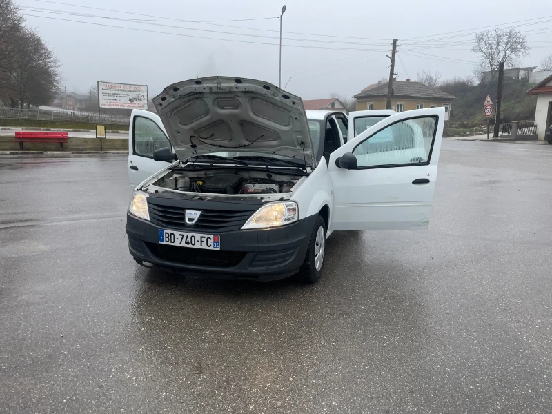 Dacia Logan 1.4i, снимка 6 - Автомобили и джипове - 48303422