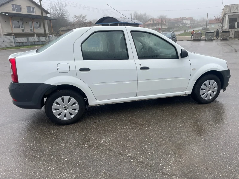 Dacia Logan 1.4i, снимка 4 - Автомобили и джипове - 48303422