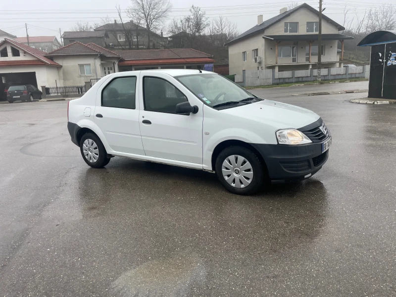 Dacia Logan 1.4i, снимка 5 - Автомобили и джипове - 48303422