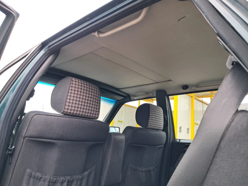 Mercedes-Benz E 300, снимка 11 - Автомобили и джипове - 52510652