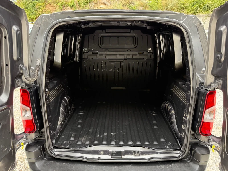 Peugeot Partner 1.5HDI Товарен 130кс Нов Внос, снимка 13 - Автомобили и джипове - 51237172