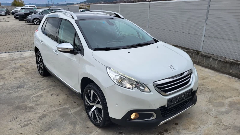 Peugeot 2008 1.6E-HDI-115 ALLURE* PANORAMA* KOJA* JBL, снимка 4 - Автомобили и джипове - 52303462