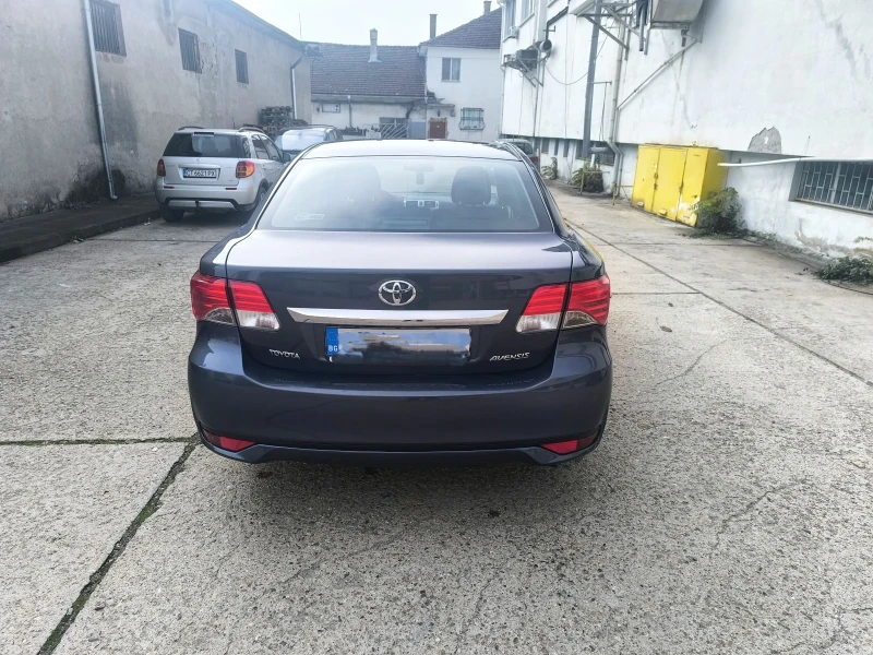 Toyota Avensis, снимка 4 - Автомобили и джипове - 52458547