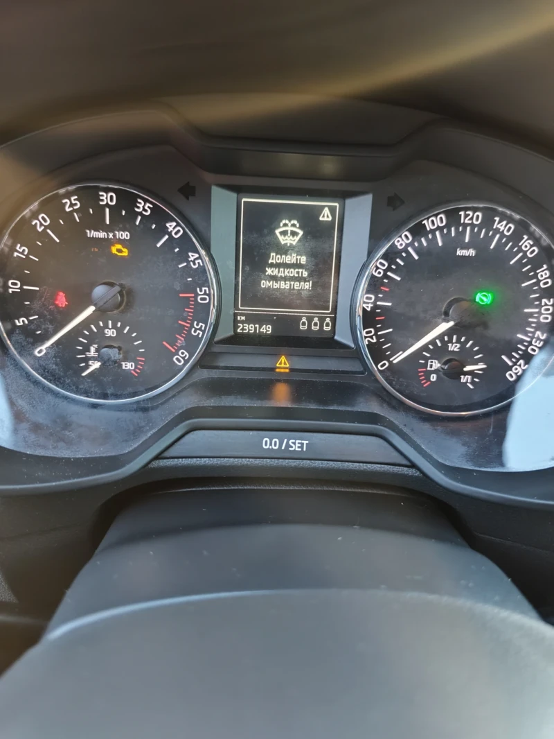 Skoda Octavia 1.6, снимка 10 - Автомобили и джипове - 52859531