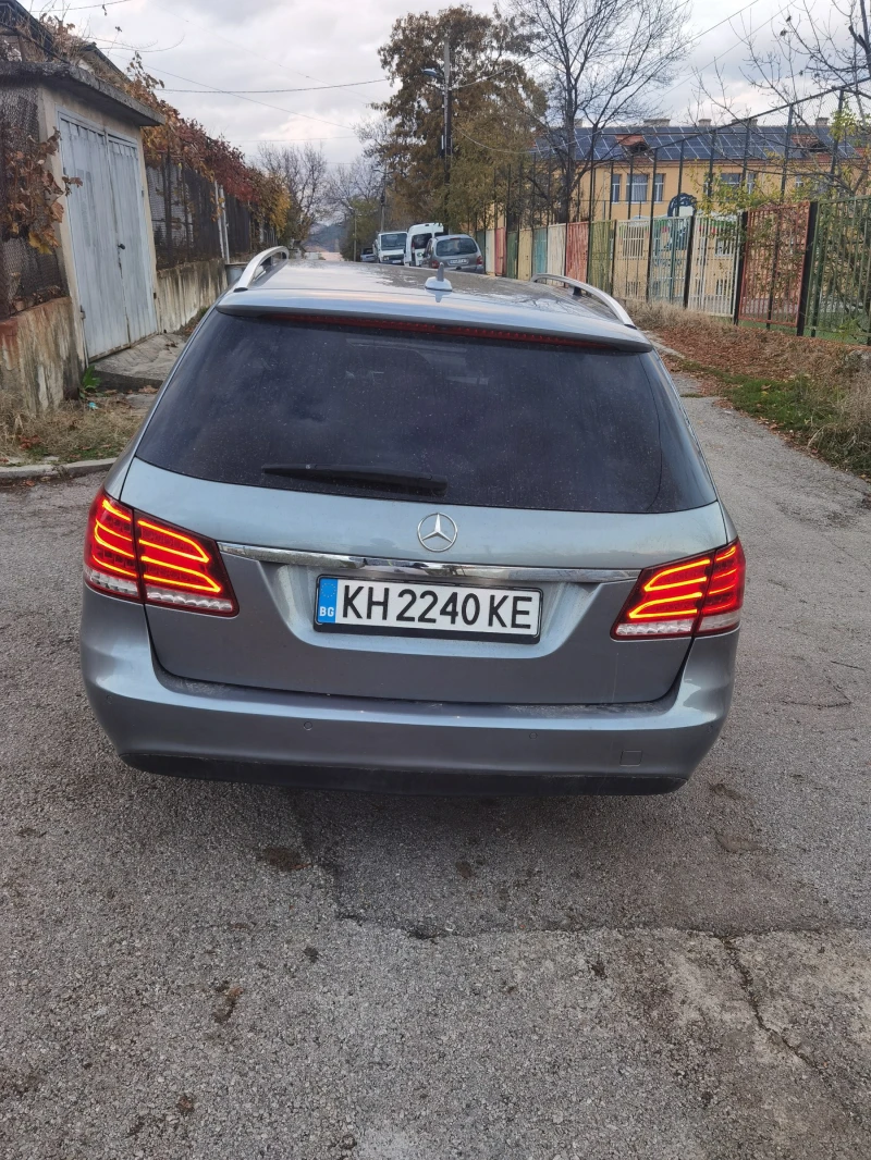 Mercedes-Benz E 250, снимка 5 - Автомобили и джипове - 53238379