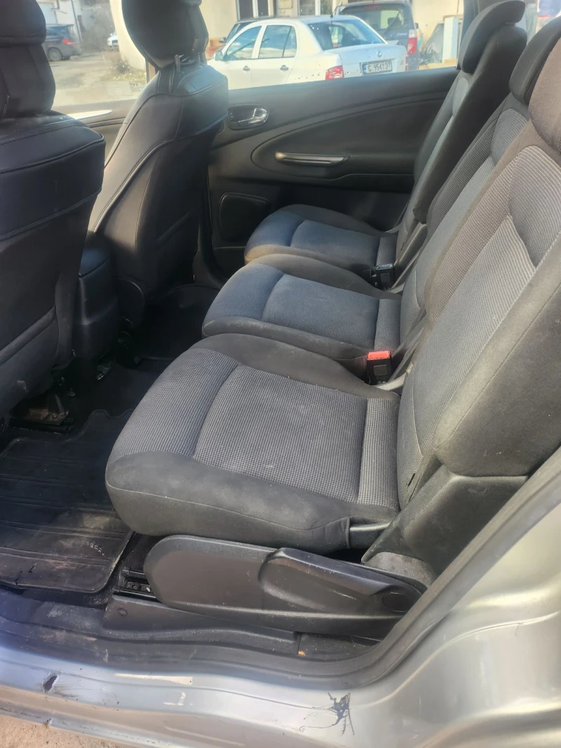 Ford S-Max 2.0 TDCI 140 коня 7места, снимка 10 - Автомобили и джипове - 53486259