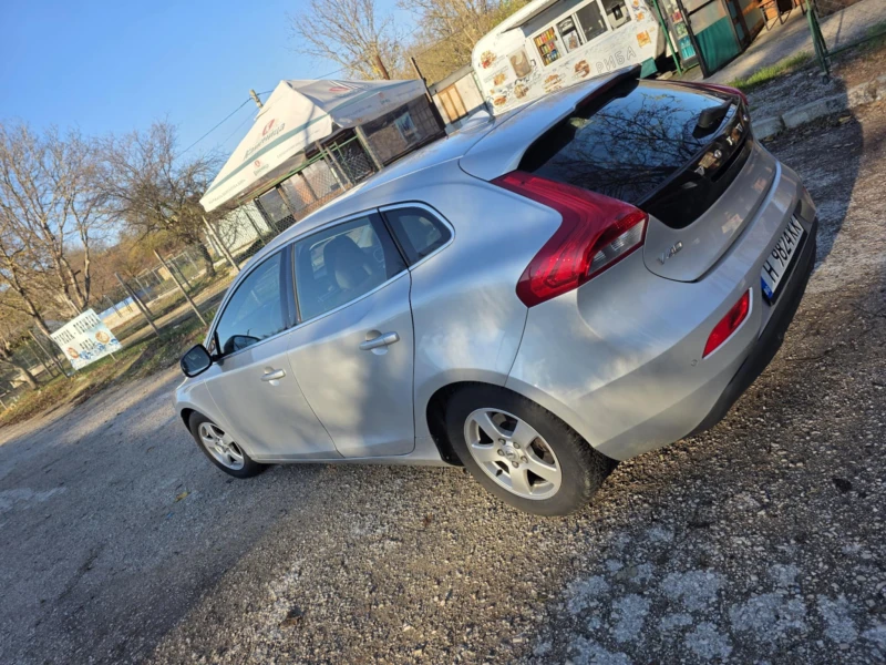 Volvo V40 D3, снимка 3 - Автомобили и джипове - 53514822