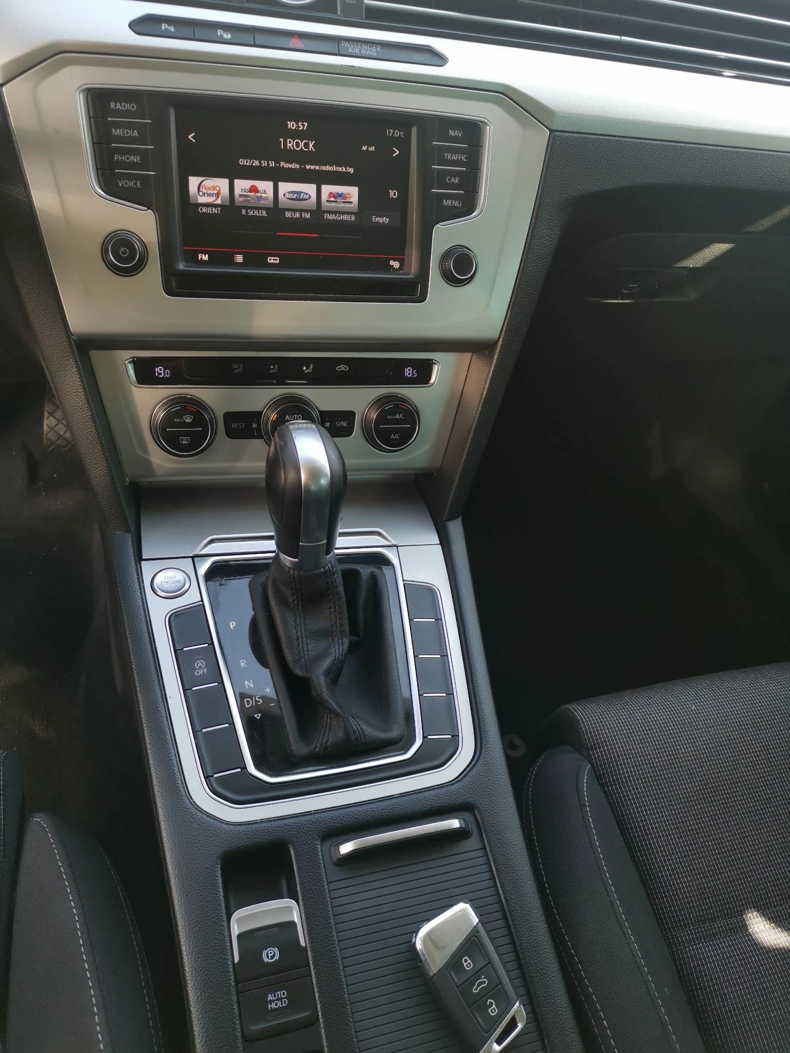 VW Passat 1.6 tdi | Mobile.bg — изображение 13