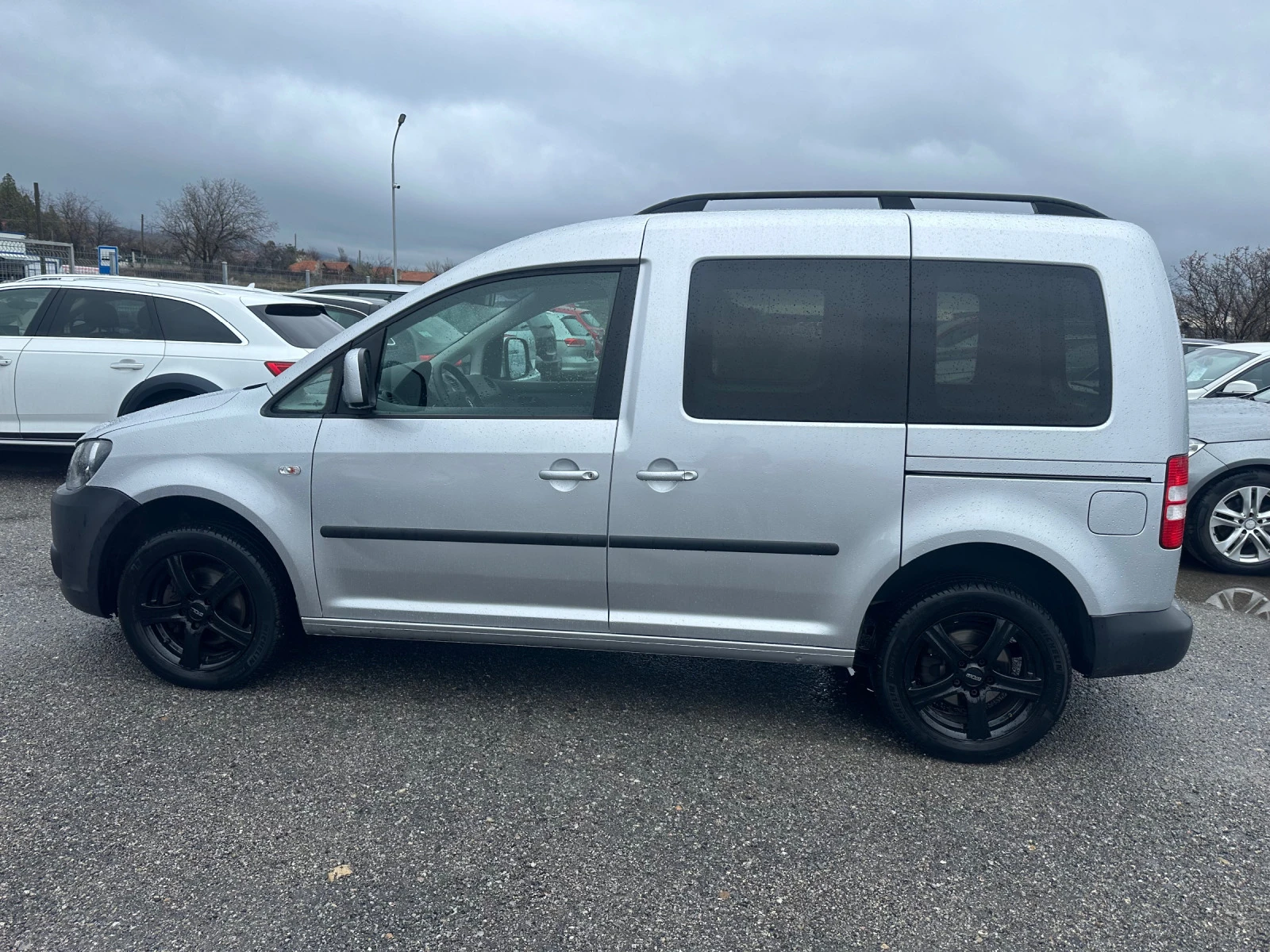 VW Caddy 1.6TDI* КАМЕРА* ПОДГРЕВ* НАВИ - изображение 7