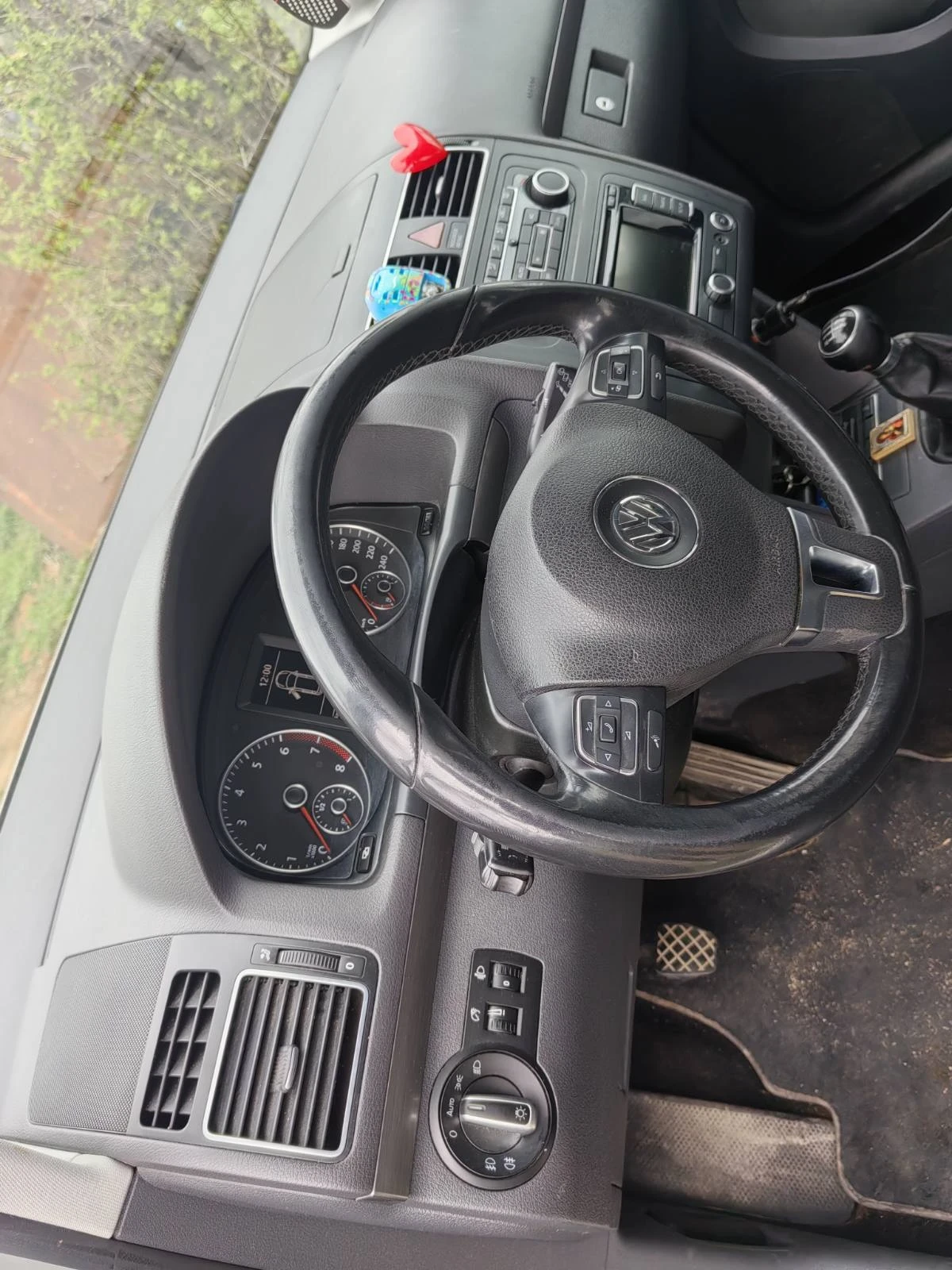 VW Touran  - изображение 9