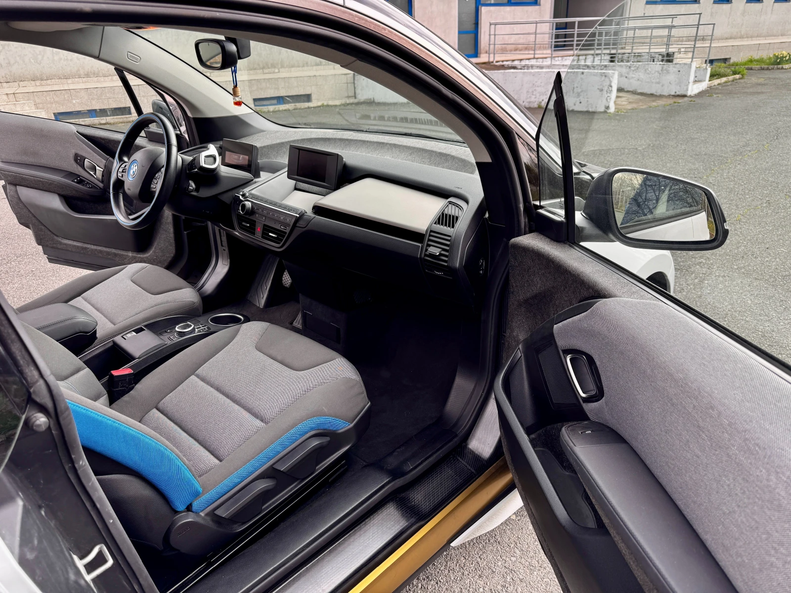 BMW i3 120Ah - изображение 8