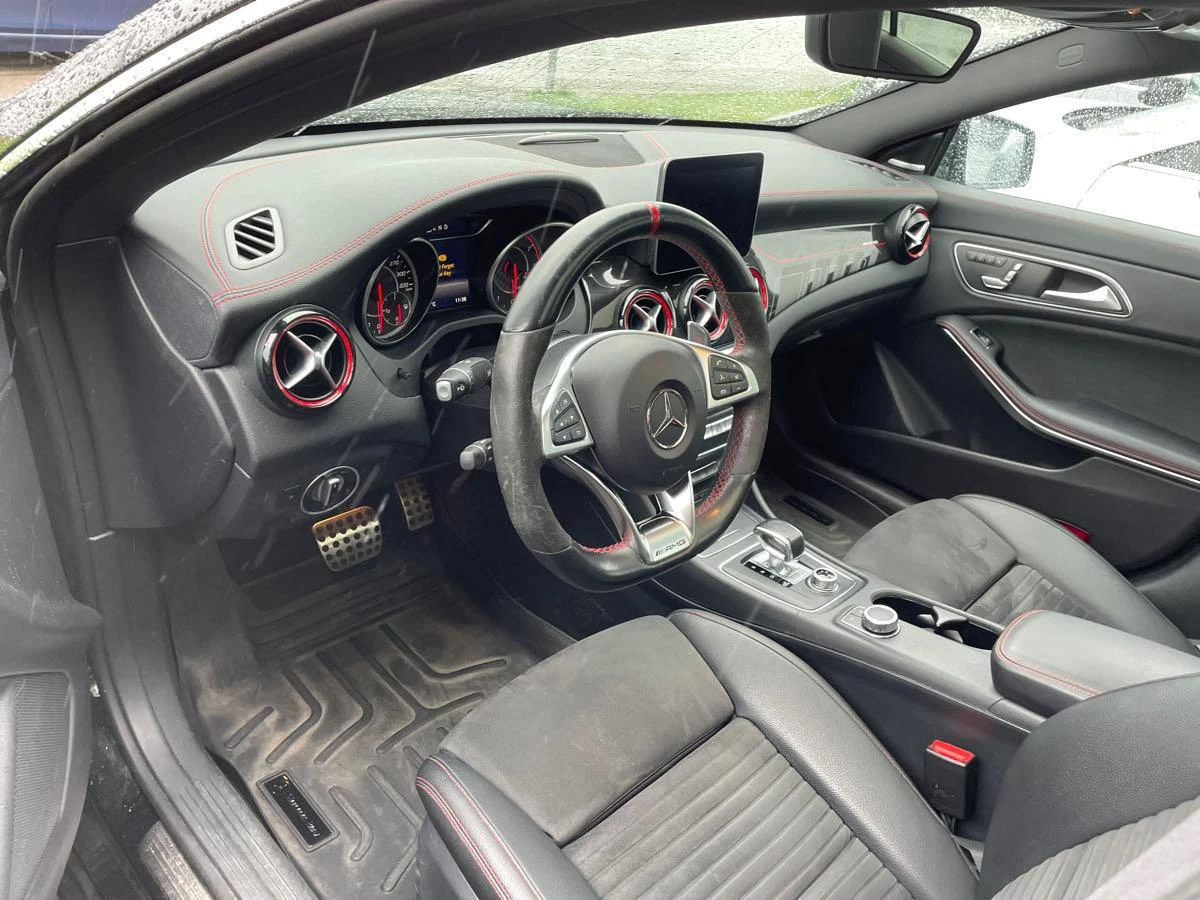 Mercedes-Benz A45 AMG * CARFAX * ОПЦИЯ ЗА ФИНАНСИРАНЕ  - изображение 6
